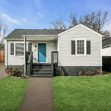 Buy this 3 bed house on 2170 Thomas Avenue in Highland Heights, Columbia