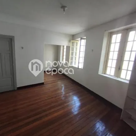 Buy this 3 bed apartment on Igreja Luterana Martin Luther in Rua Carlos Sampaio 251, Centro