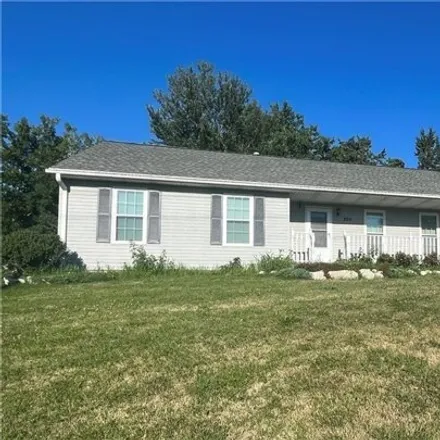 Buy this 3 bed house on 279 West Webster Street in Osceola, IA 50213