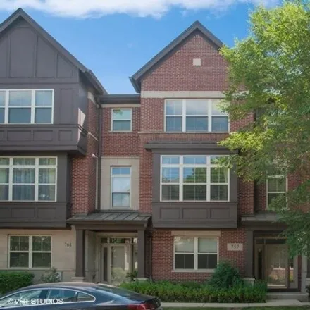 Rent this 3 bed condo on Walgreens in Aspen Point Road, Vernon Hills