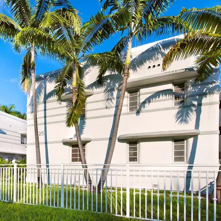 Buy this 2 bed townhouse on 1525 Pennsylvania Avenue in Miami Beach, FL 33139