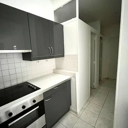 Image 4 - 43 Rue Saint Patrice, 76000 Rouen, France - Apartment for rent