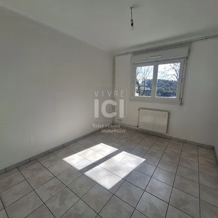 Rent this 1 bed apartment on 1 Rue de Verdun in 44210 Pornic, France