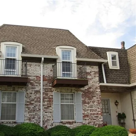 Buy this 2 bed condo on 5737 Metcalf Court in Overland Park, KS 66202