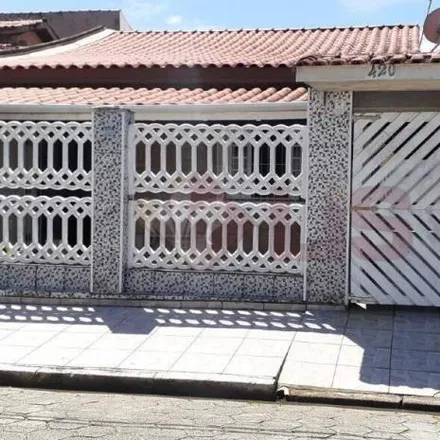 Buy this 2 bed house on Rua João Nunes Siqueira in Praia das Palmeiras, Caraguatatuba - SP
