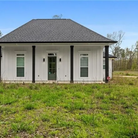 Buy this 4 bed house on 20291 Esterbrook Road in Tangipahoa Parish, LA 70454