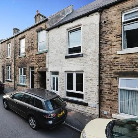 Buy this 2 bed townhouse on Bole Hill Lane in Sheffield, S10 1SB