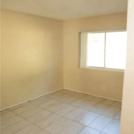 Image 4 - 304 West Broadway, Anaheim, CA 92804, USA - Apartment for rent