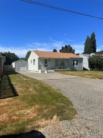 Buy this 3 bed house on 10925 57th Street East in Puyallup, WA 98372