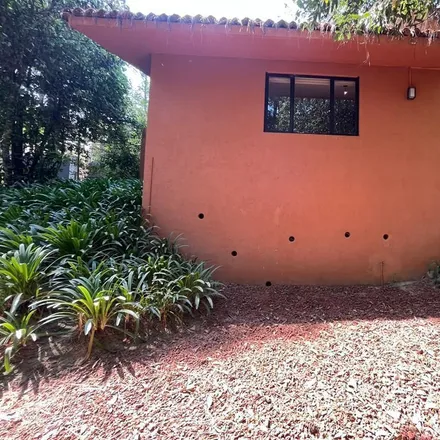 Buy this 1 bed house on Rosales in Avandaro, 51200 Avandaro
