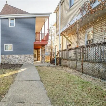 Buy this studio house on 4667 Comrie Way in Pittsburgh, PA 15224