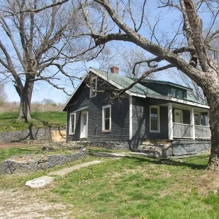 Buy this 2 bed house on 15463 Glencoe-Verona Road in Verona, Boone County