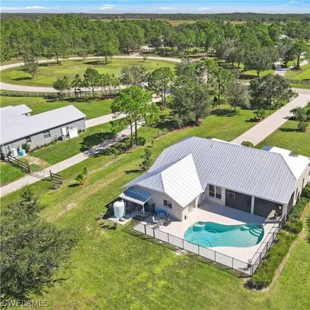 Image 3 - 18957 River Estates Lane, Alva, Lee County, FL 33920, USA - House for sale