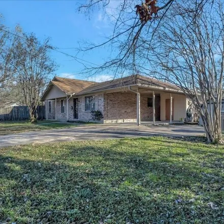 Image 6 - 817 Persimmon Avenue, Lufkin, TX 75904, USA - Apartment for sale