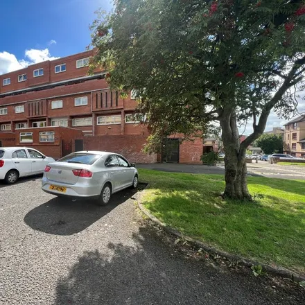 Rent this 2 bed apartment on Windsor Terrace in Queen's Cross, Glasgow
