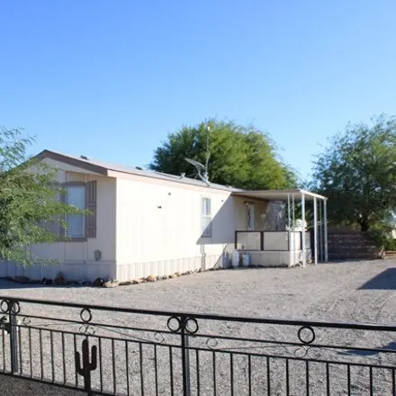 Buy this studio apartment on 49575 Opal Avenue in La Paz County, AZ 85346