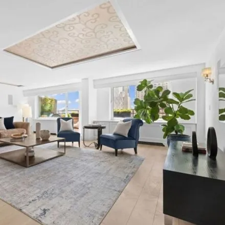 Image 3 - 505 East 79th Street, New York, NY 10075, USA - Apartment for sale
