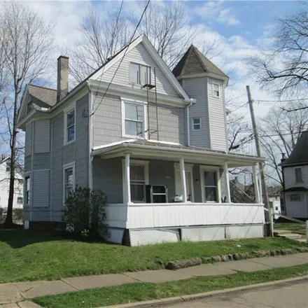 Image 2 - 711 Jones Court Northwest, Canton, OH 44703, USA - House for sale