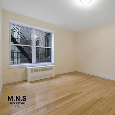 Image 2 - 210 Brighton 15th Street, New York, NY 11235, USA - House for rent