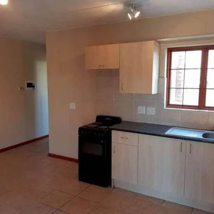 Image 4 - 6th Avenue, Montana, Pretoria, 0151, South Africa - Apartment for rent