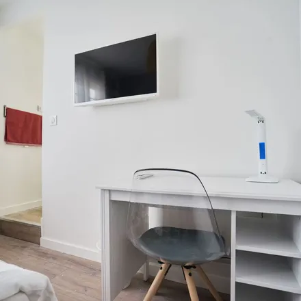 Image 5 - Europe Azur, 323 Avenue du Président Hoover, 59000 Lille, France - Apartment for rent