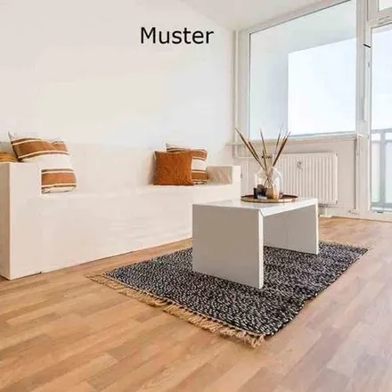 Rent this 3 bed apartment on Hinseler Feld 28 in 45277 Essen, Germany