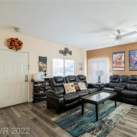 Image 3 - 6419 Extreme Shear Avenue, Clark County, NV 89011, USA - Townhouse for sale