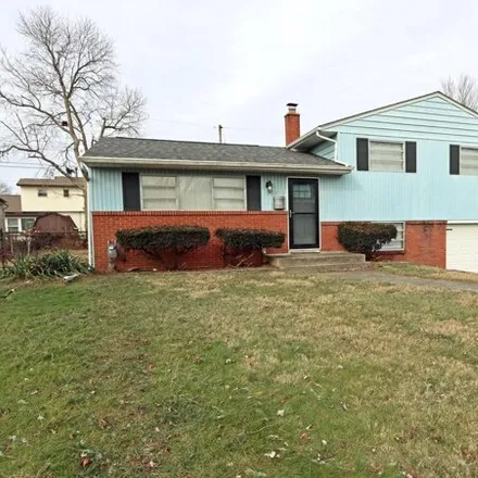 Image 2 - 1021 Carrousel Drive East, Briarcliff, Reynoldsburg, OH 43068, USA - House for sale