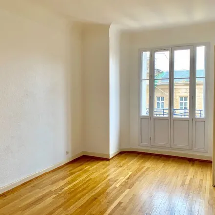 Rent this 3 bed apartment on 5 Rue Henry Maret in 57000 Metz, France