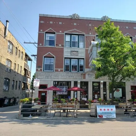 Rent this 2 bed apartment on 1919-1921 West Montrose Avenue in Chicago, IL 60640