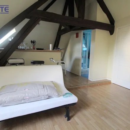 Rent this 1 bed apartment on 1 bis Rue du Cloître Saint-Étienne in 10000 Troyes, France