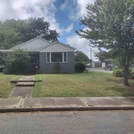 Buy this 3 bed house on 3027 West 25th Street in Little Rock, AR 72204