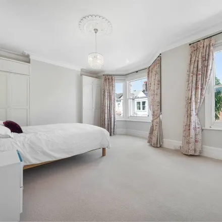 Image 2 - 2 Oakhill Road, London, SW15 2QH, United Kingdom - Apartment for rent