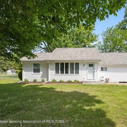 Buy this 3 bed house on 349 Leonard Street in Eaton Rapids, Eaton County