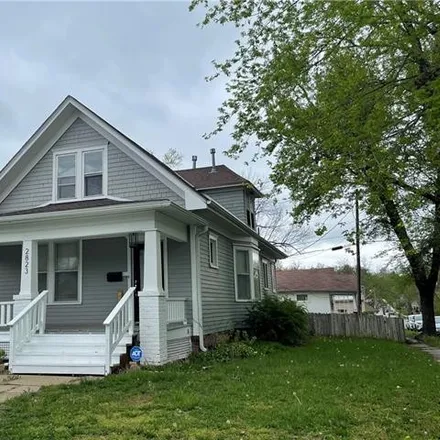 Buy this 4 bed house on 2823 Francis Street in St. Joseph, MO 64501
