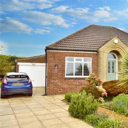 Buy this 2 bed house on Glenholme Road in Farsley, LS28 5DY