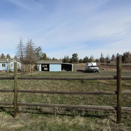 Buy this 3 bed house on 1305 Southwest 51st Street in Deschutes County, OR 97756