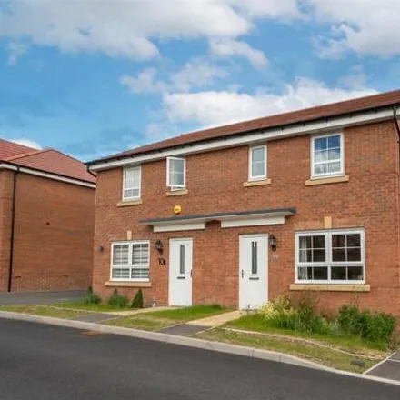 Buy this 3 bed duplex on Griffins Wood Close in Dawley, TF4 3GY
