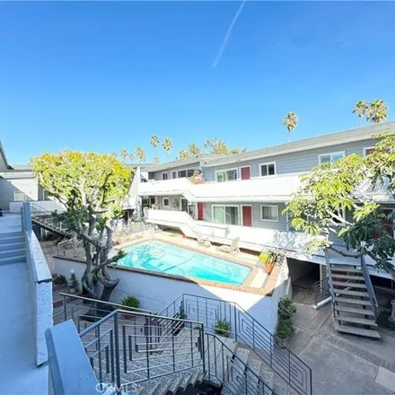 Buy this 2 bed condo on 20th Court in Santa Monica, CA 90404
