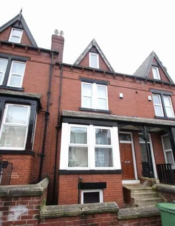 Rent this 7 bed townhouse on Back Manor Drive in Leeds, LS6 1GH