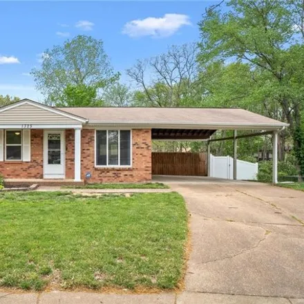 Buy this 3 bed house on 1325 Cypress Trail Lane in Saint Louis County, MO 63026
