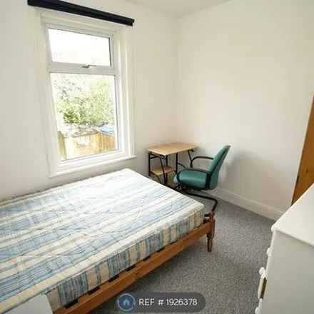 Rent this 5 bed apartment on Shelbourne Road in Bournemouth, BH8 8UT