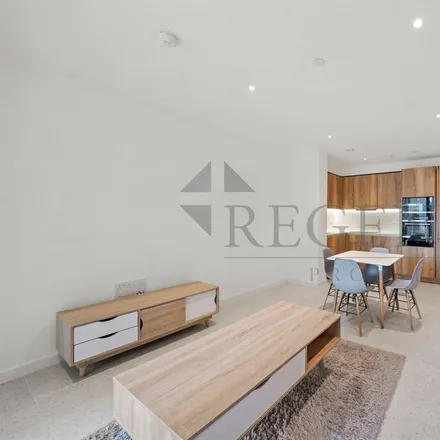 Rent this 1 bed apartment on 26 Raven Row in London, E1 2EG