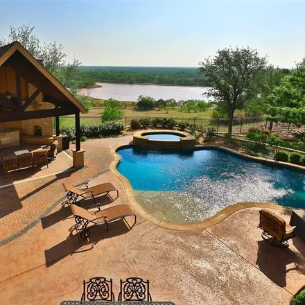 Buy this 6 bed house on 8701 Saddle Lake Spur in Abilene, TX 79602