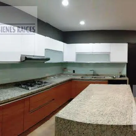 Buy this studio apartment on Calle Paseo de los Tamarindos in Cuajimalpa de Morelos, 05120 Mexico City