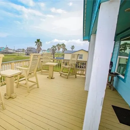 Image 4 - 398 Seabean Street, Surfside Beach, Brazoria County, TX 77541, USA - House for sale