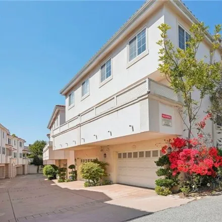 Buy this 3 bed townhouse on 3054 West 235th Street in Torrance, CA 90505