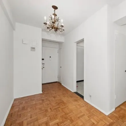 Image 4 - 550 Grand Street, New York, NY 10002, USA - Apartment for sale
