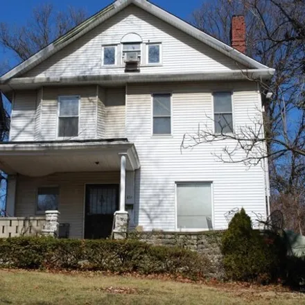 Image 1 - 834 Rockdale Avenue, Cincinnati, OH 45229, USA - House for sale