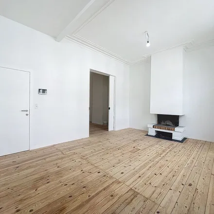 Rent this 1 bed apartment on Rue des Aduatiques - Aduatiekersstraat 41 in 1040 Etterbeek, Belgium